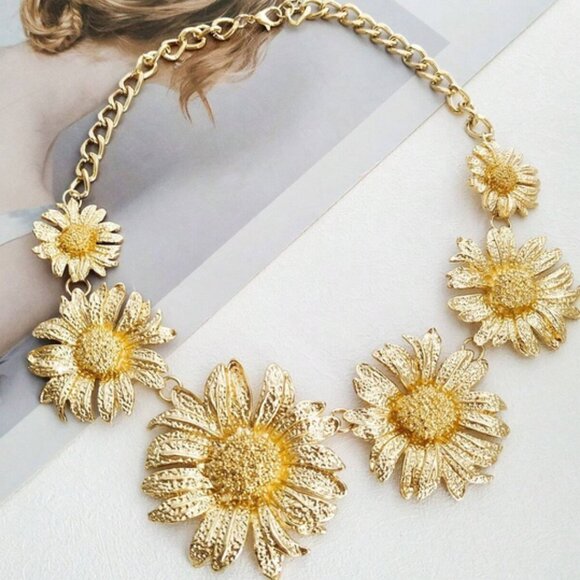 Sunflower Statement Necklace - Gold - Picture 1 of 4